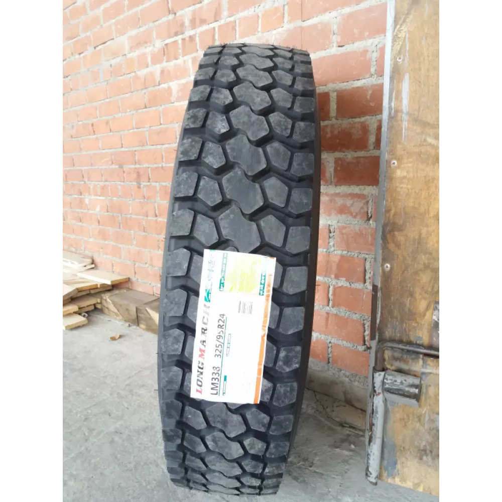 Грузовая шина 325/95 R24 Long March LM-338 22PR в Пласте