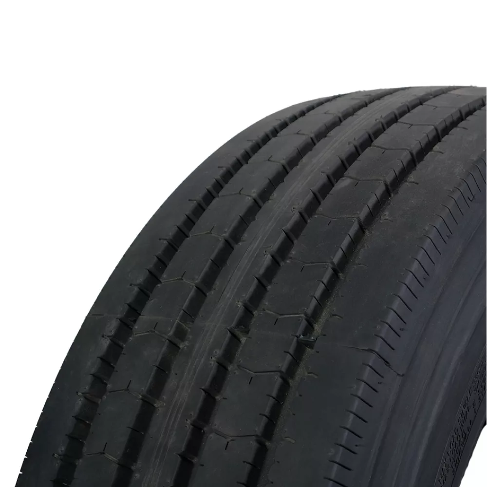 Грузовая шина 285/70 R19,5 Long March LM-216 18PR в Пласте