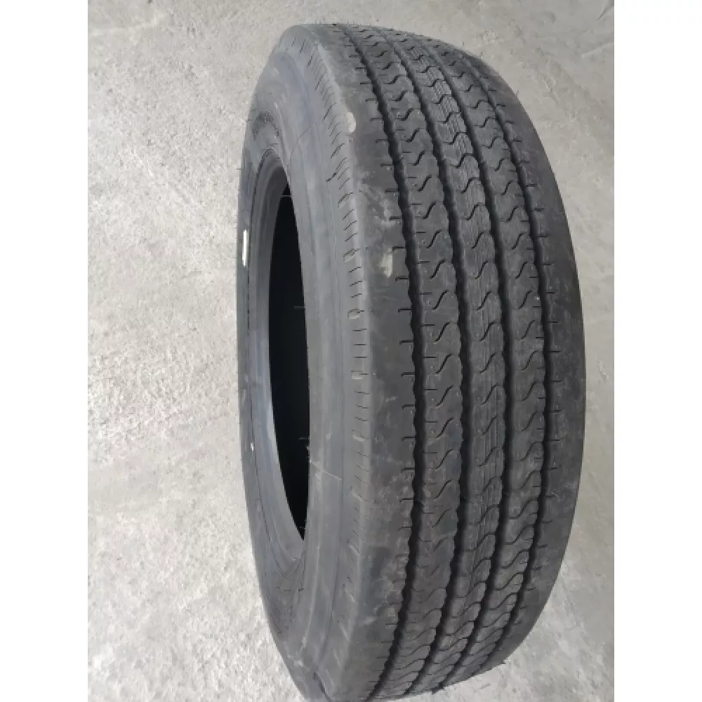 Грузовая шина 255/70 R22,5 Long March LM-120 16PR в Пласте