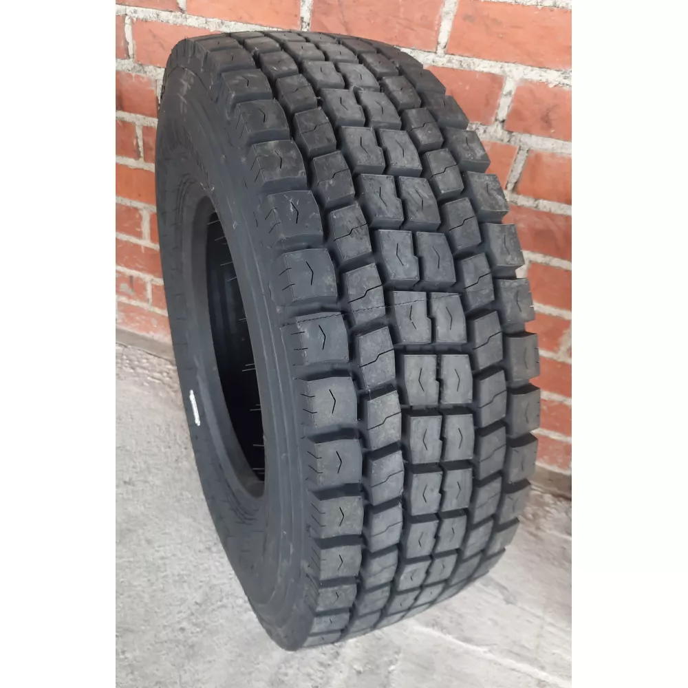 Грузовая шина 305/70 R19,5 Long March LM-329 18PR в Пласте